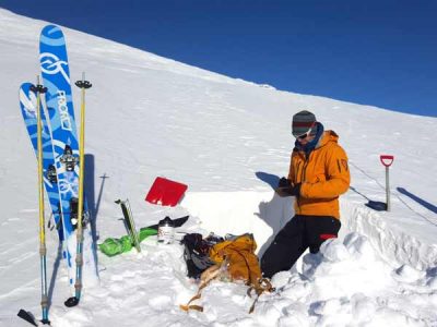 Snowline Adventures - Our safety and training courses